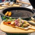 Kép 8/10 - Kerámia faszéngrill oldalpolcokkal, 52 cm ráccsal