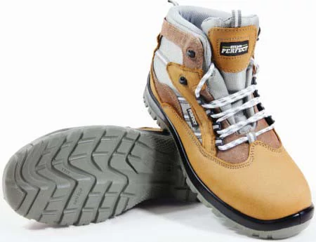Munkavédelmi bőrbakancs,outdoor design,S3 SRC, 43,Honey High,STALCO PERFECT